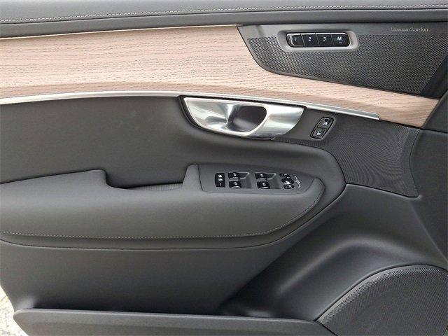 new 2025 Volvo XC90 car, priced at $69,155