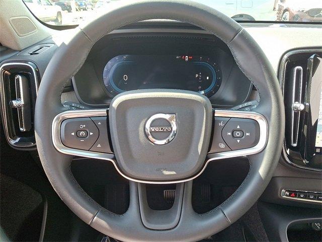 new 2025 Volvo XC40 car, priced at $49,810