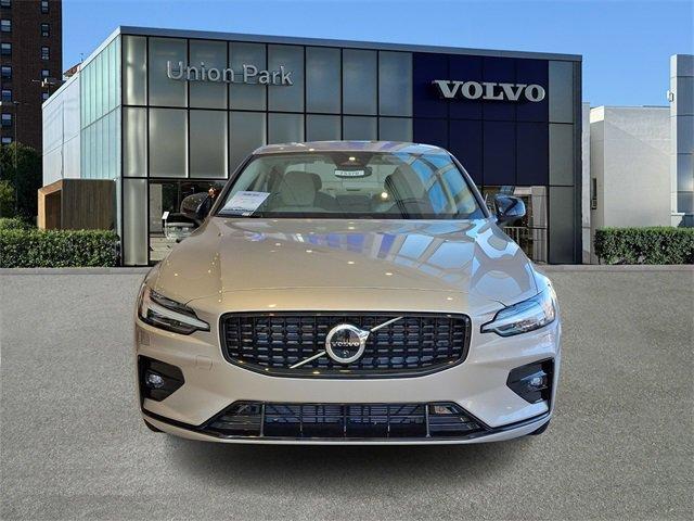 new 2024 Volvo S60 car, priced at $51,925