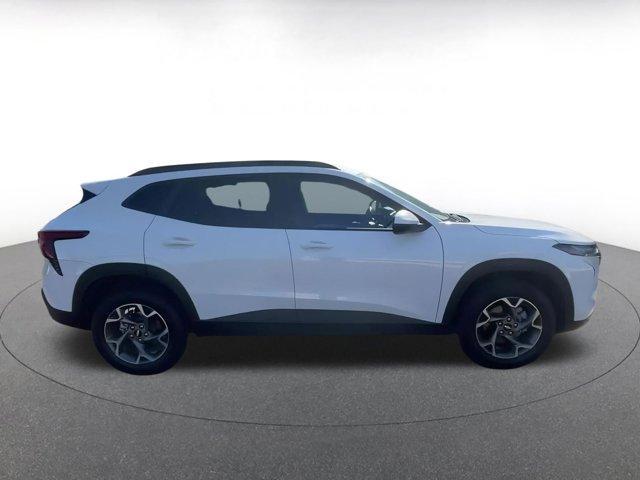 used 2025 Chevrolet Trax car, priced at $19,892