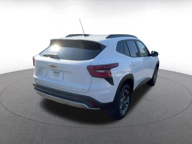 used 2025 Chevrolet Trax car, priced at $19,892