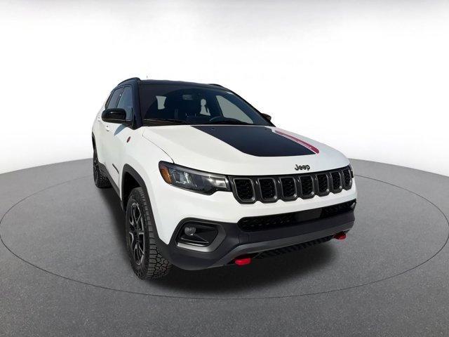 used 2025 Jeep Compass car, priced at $24,010