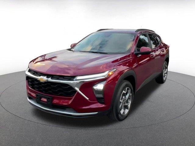 used 2025 Chevrolet Trax car, priced at $20,606