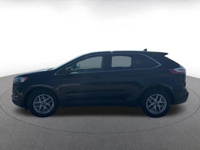 used 2024 Ford Edge car, priced at $19,175