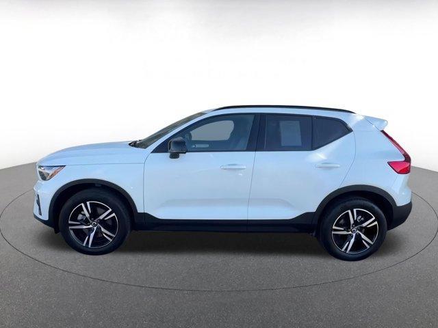 used 2024 Volvo XC40 car, priced at $25,846