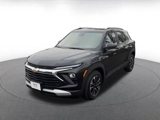 used 2025 Chevrolet TrailBlazer car, priced at $21,372
