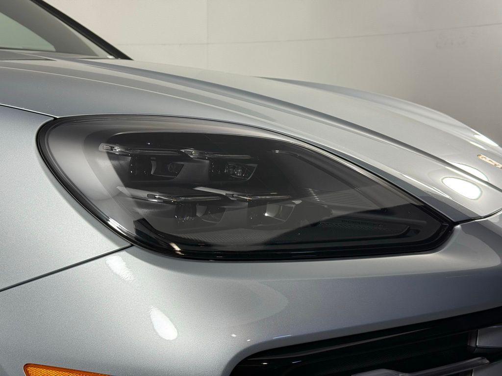 new 2025 Porsche Cayenne car, priced at $103,545