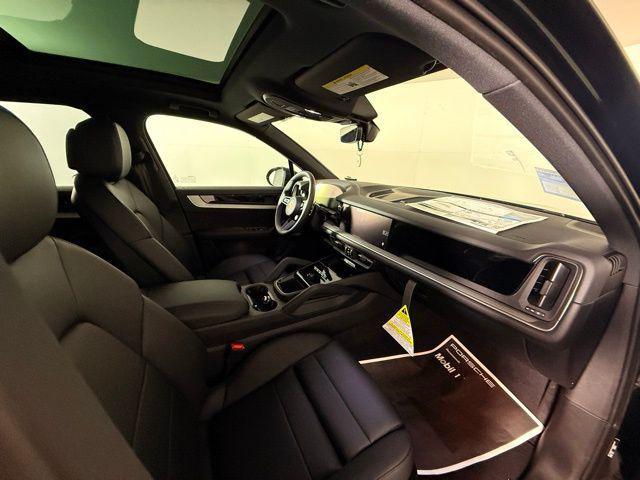 new 2025 Porsche Cayenne car, priced at $100,675
