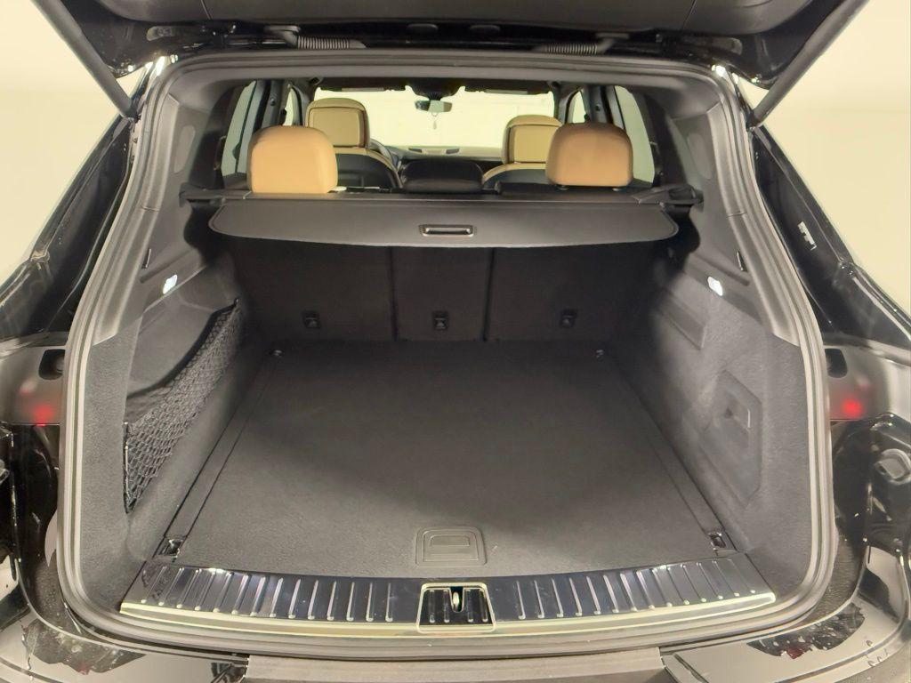 new 2026 Porsche Cayenne car, priced at $109,430