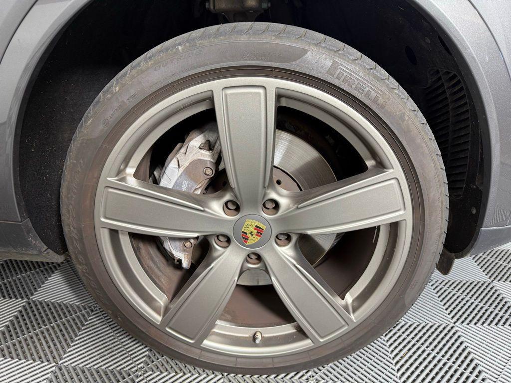 used 2021 Porsche Cayenne car, priced at $45,102