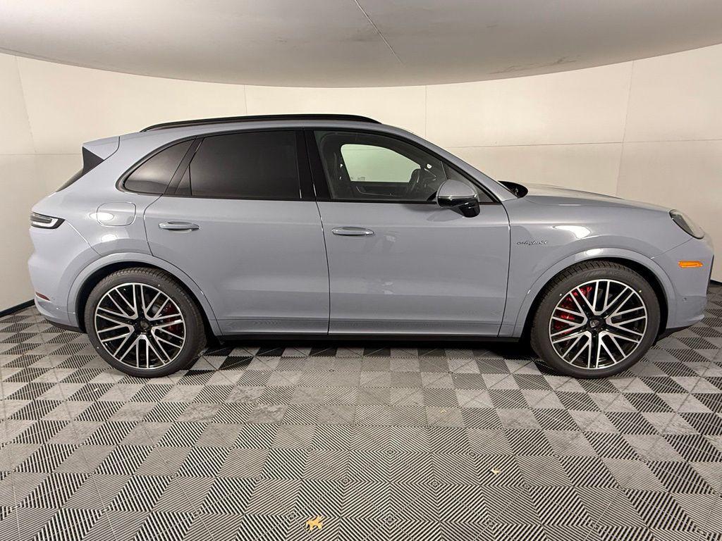 new 2025 Porsche Cayenne car, priced at $184,275