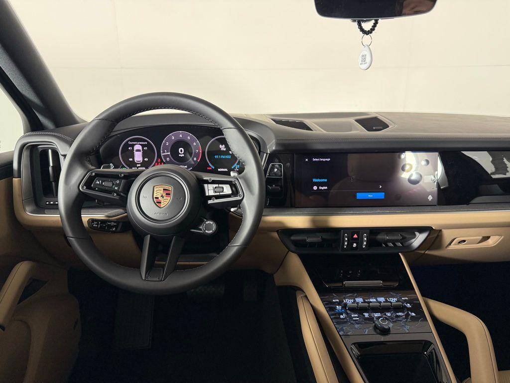 new 2025 Porsche Cayenne car, priced at $106,925