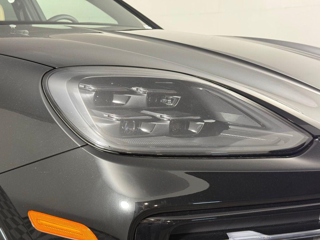 new 2025 Porsche Cayenne car, priced at $106,925