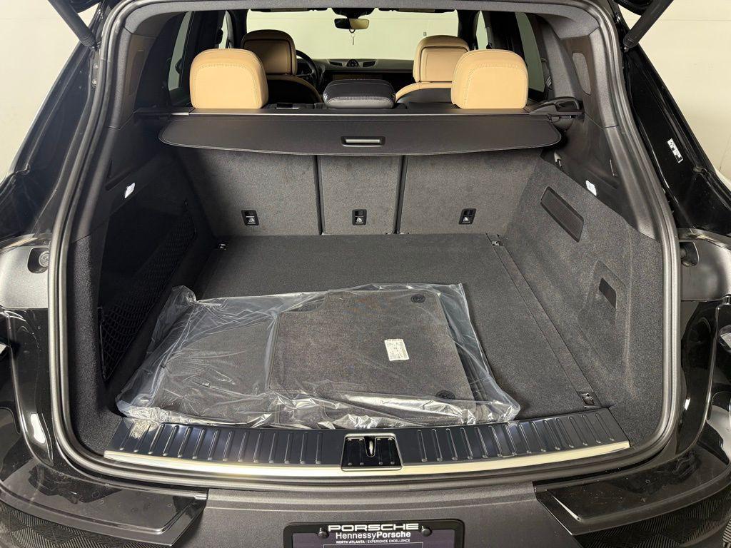 new 2025 Porsche Cayenne car, priced at $132,785