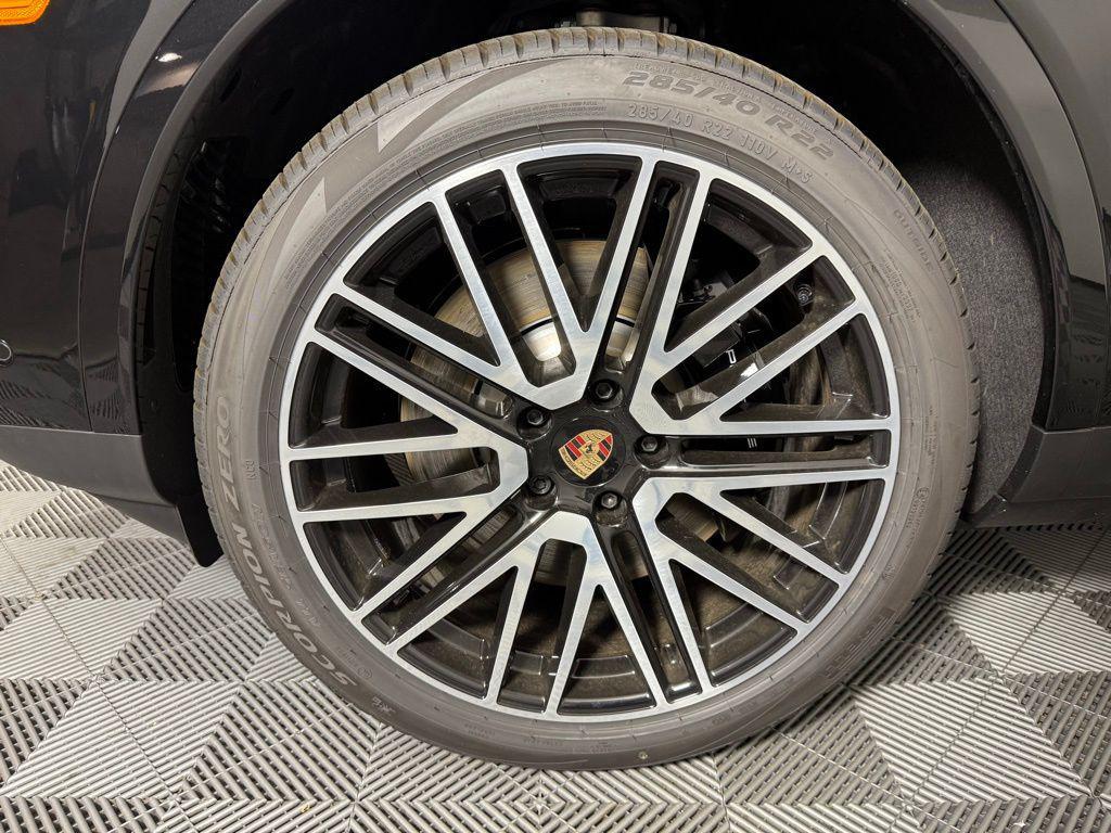 new 2025 Porsche Cayenne car, priced at $132,785
