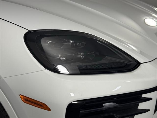 new 2025 Porsche Cayenne car, priced at $103,795