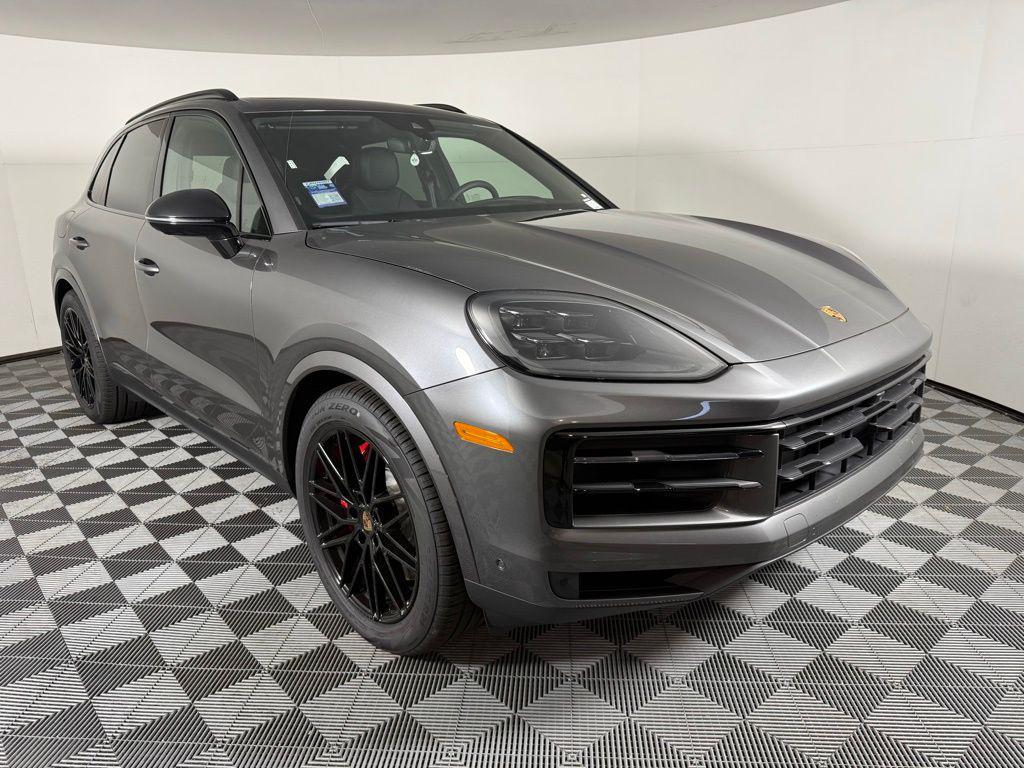 new 2025 Porsche Cayenne car, priced at $136,025