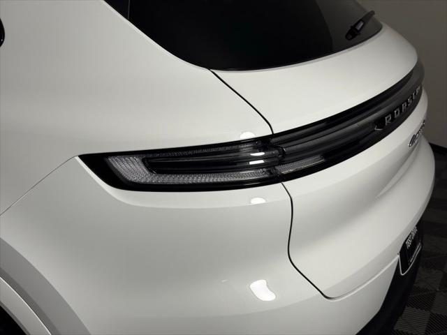 new 2025 Porsche Cayenne E-Hybrid car, priced at $126,775