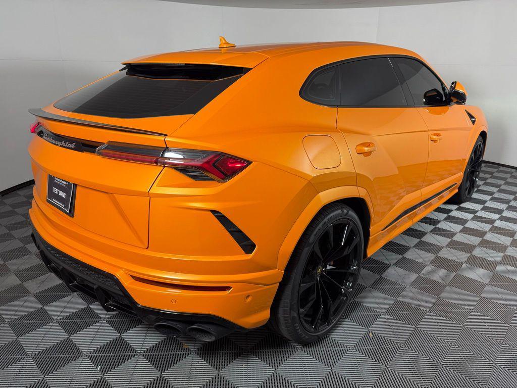 used 2022 Lamborghini Urus car, priced at $244,471