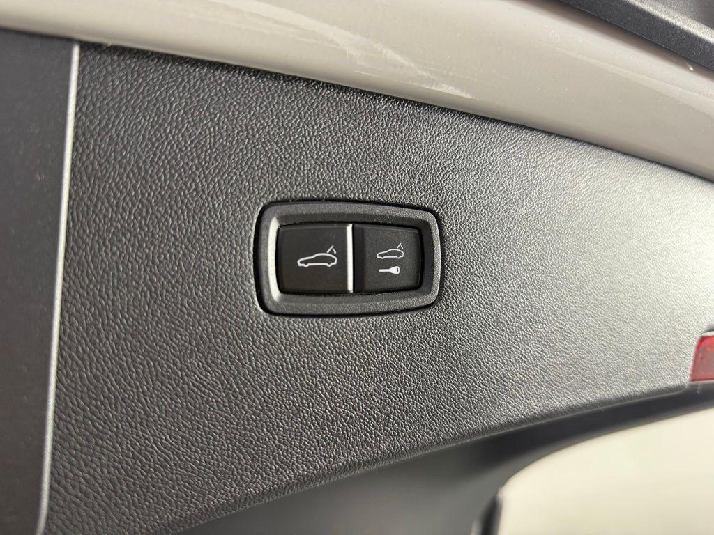 new 2025 Porsche Cayenne car, priced at $178,835