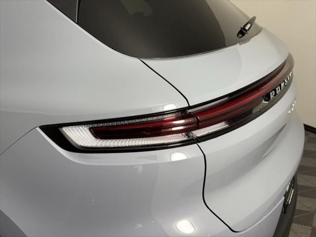 new 2025 Porsche Cayenne car, priced at $102,505