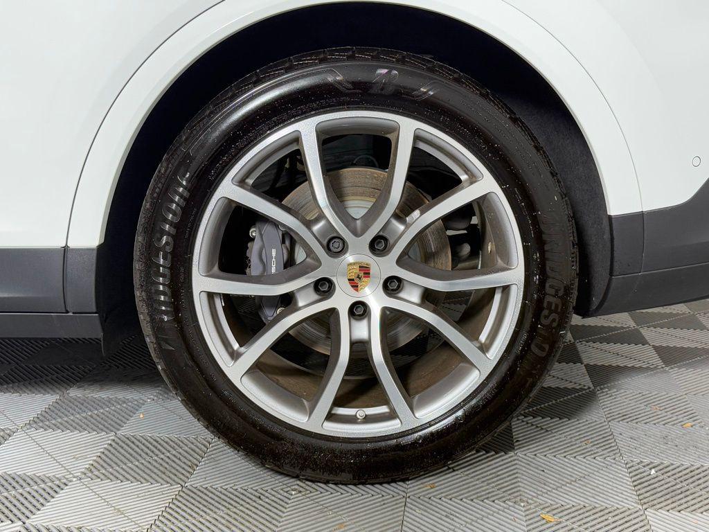 used 2025 Porsche Cayenne car, priced at $86,393