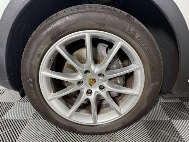 used 2020 Porsche Cayenne car, priced at $43,899
