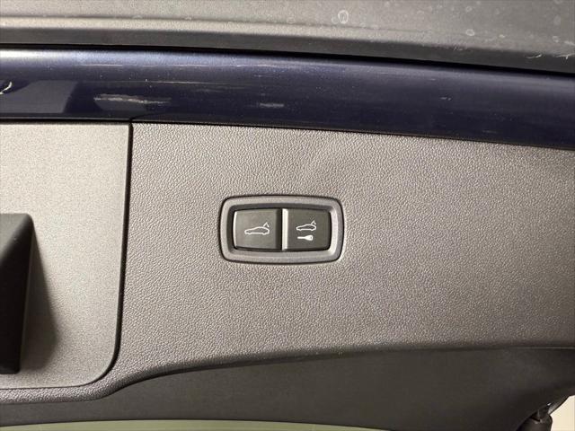 new 2025 Porsche Cayenne car, priced at $112,775