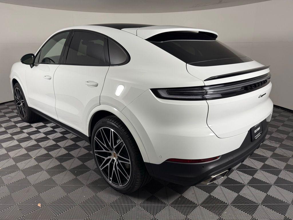new 2025 Porsche Cayenne car, priced at $113,985