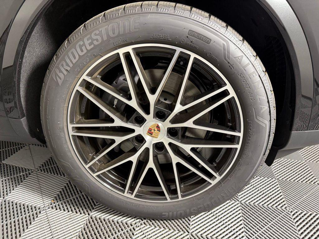 new 2026 Porsche Cayenne car, priced at $110,140