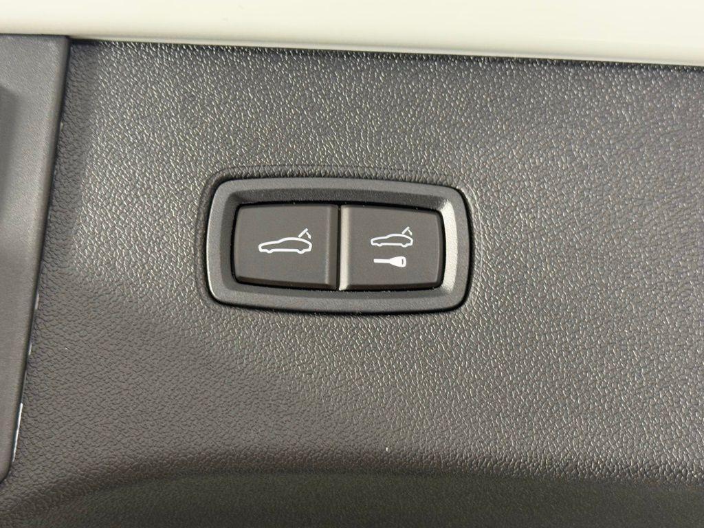 new 2026 Porsche Cayenne car, priced at $109,210