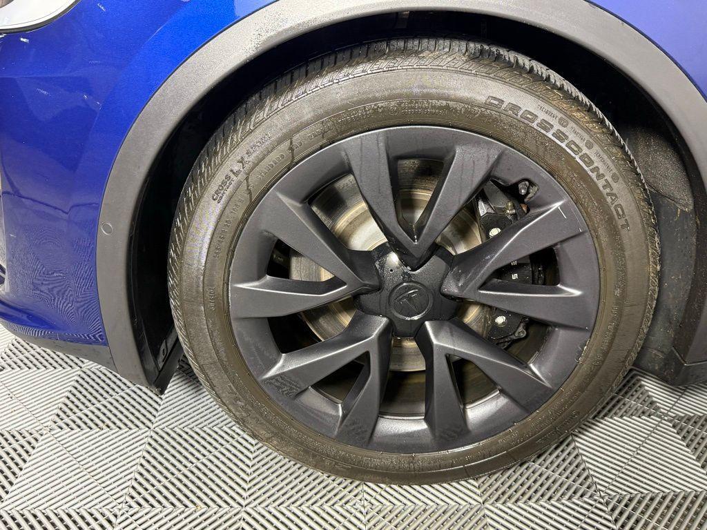 used 2022 Tesla Model X car, priced at $39,879