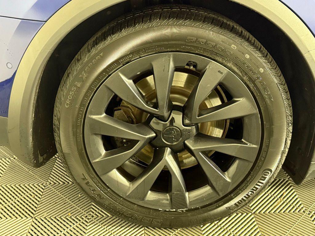 used 2022 Tesla Model X car, priced at $39,879