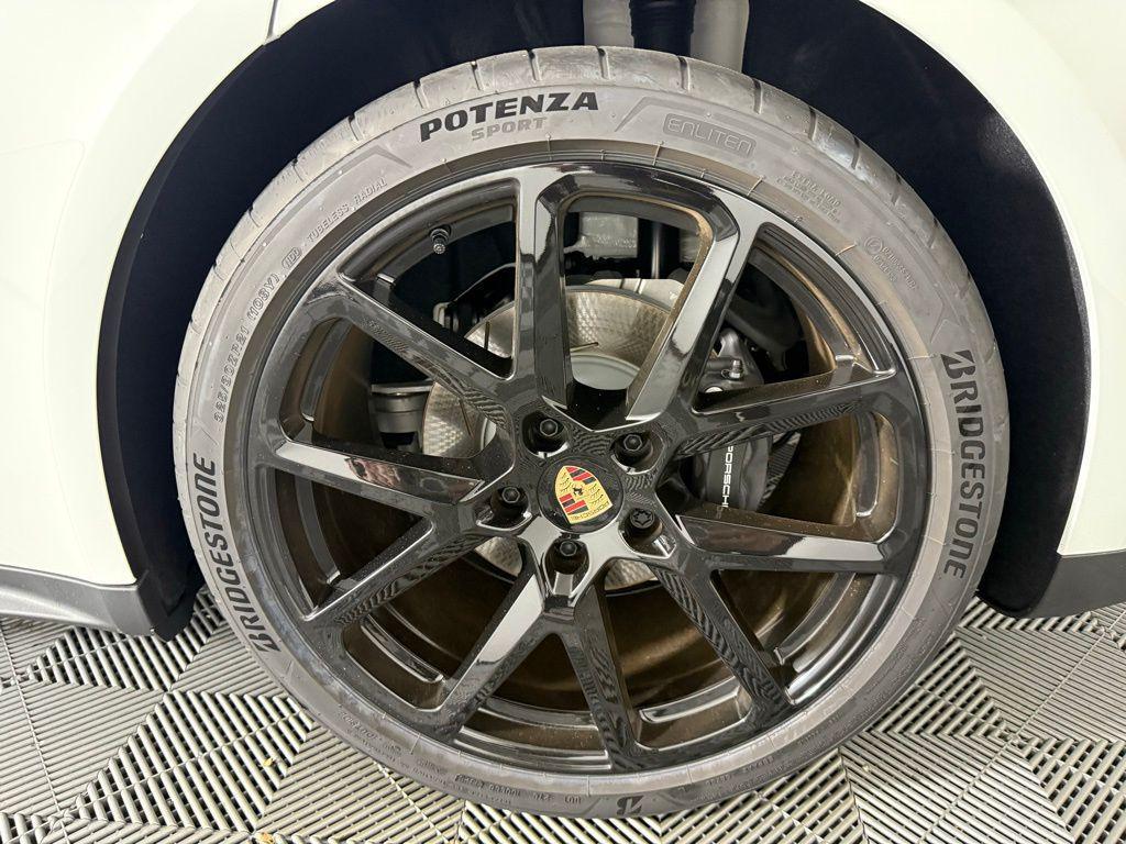 new 2025 Porsche Panamera car, priced at $129,005