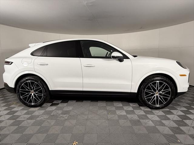 new 2025 Porsche Cayenne car, priced at $109,715