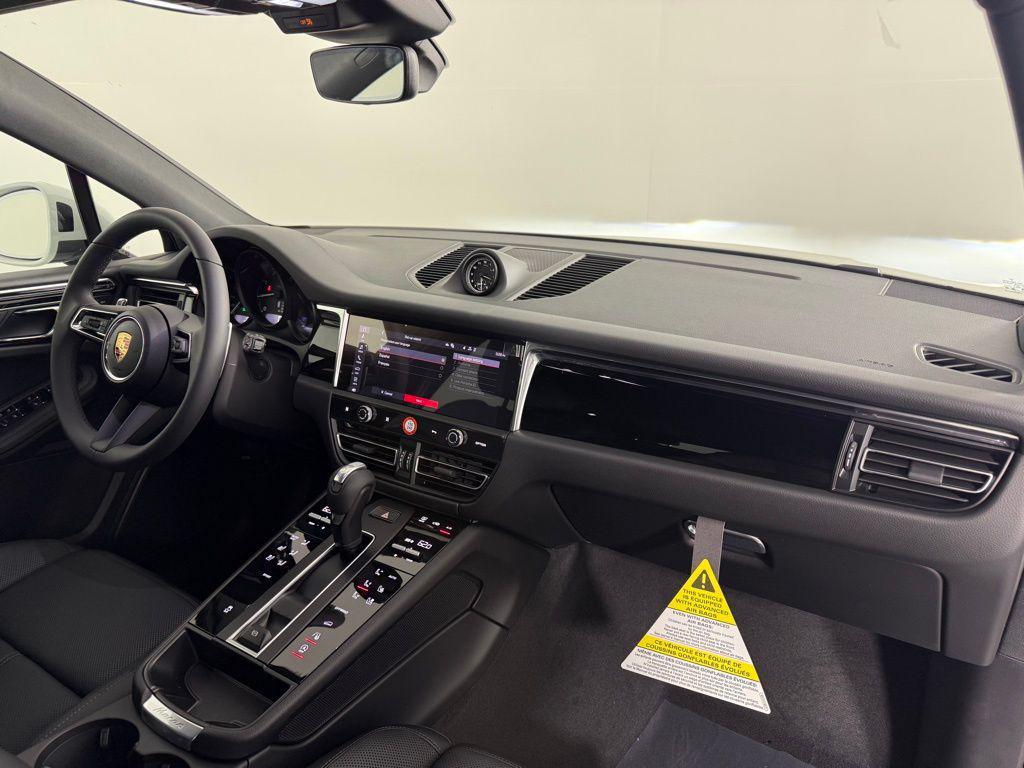 new 2025 Porsche Macan car