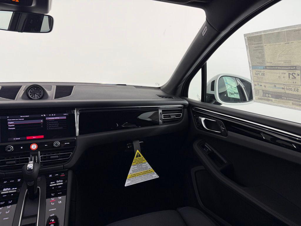new 2025 Porsche Macan car