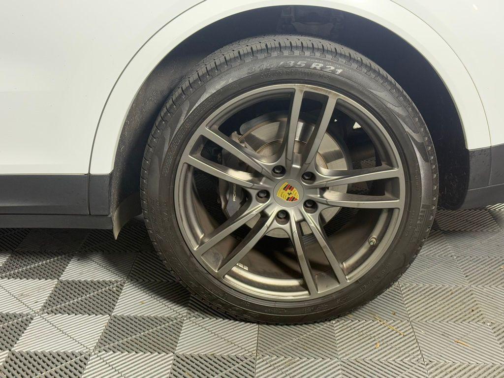 used 2021 Porsche Cayenne car, priced at $48,289