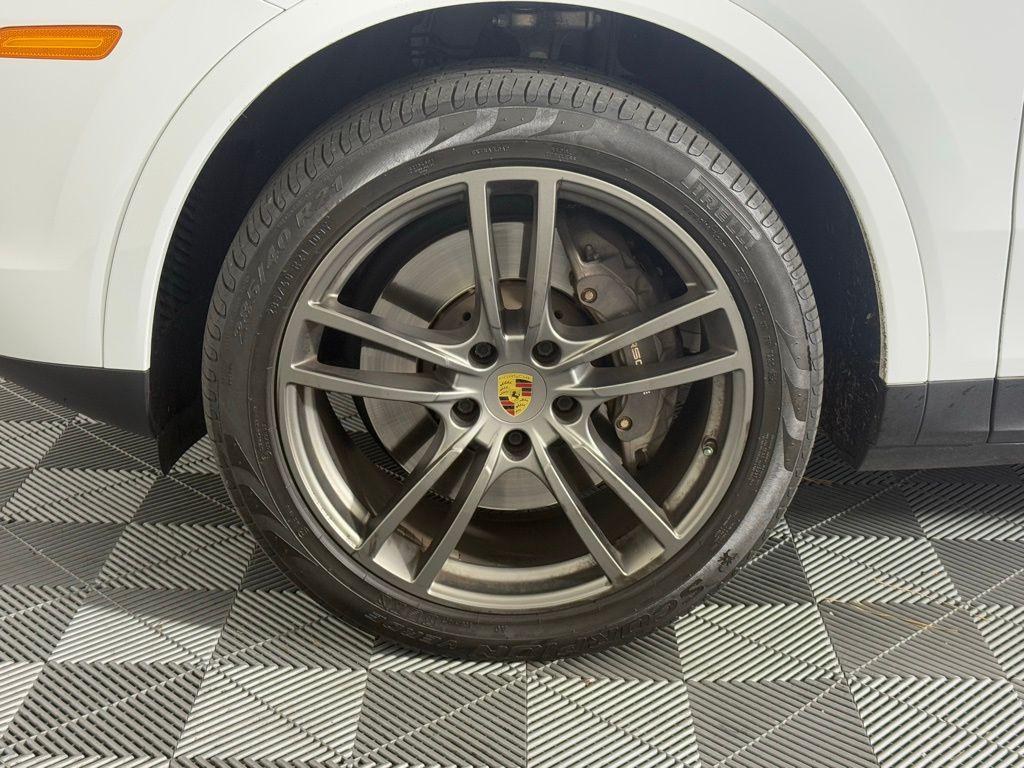 used 2021 Porsche Cayenne car, priced at $48,289