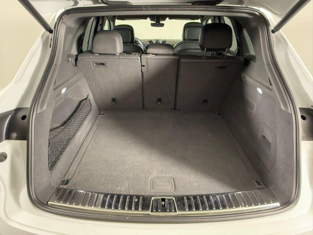 used 2021 Porsche Cayenne car, priced at $48,289