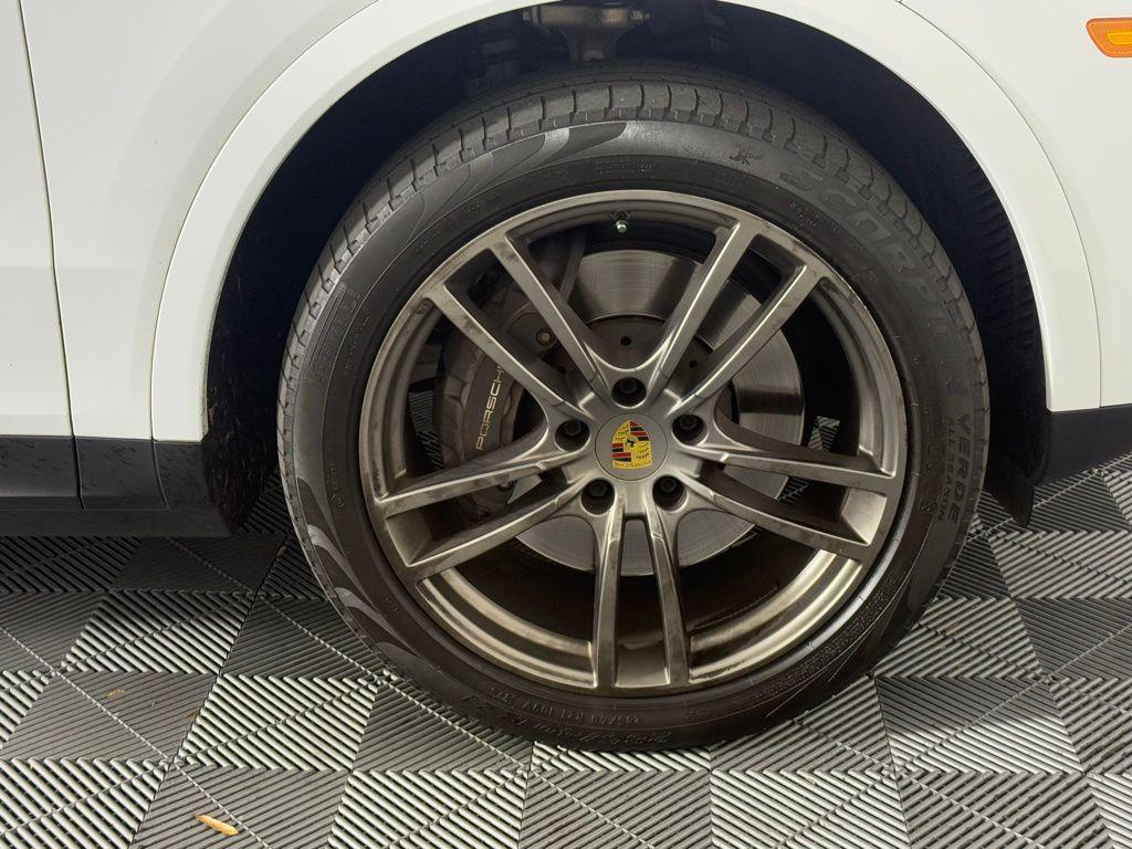 used 2021 Porsche Cayenne car, priced at $48,289