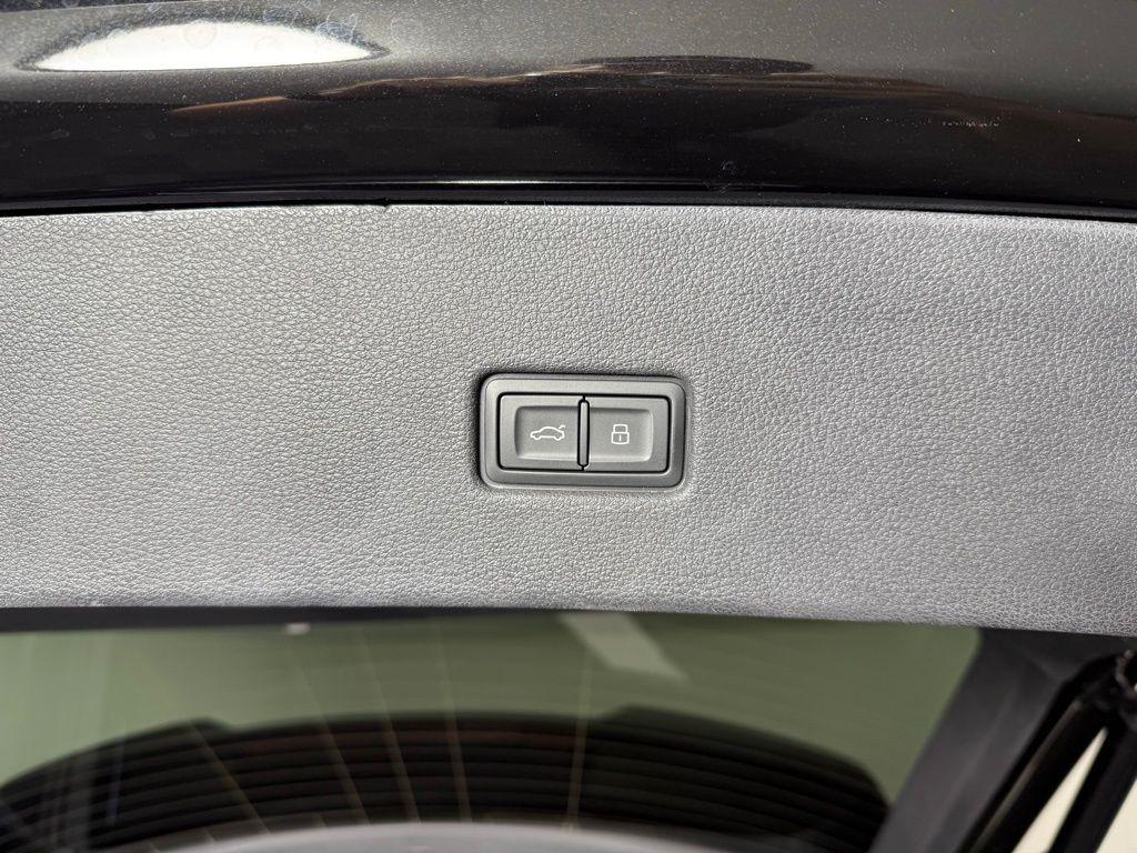 used 2023 Audi RS Q8 car, priced at $114,499