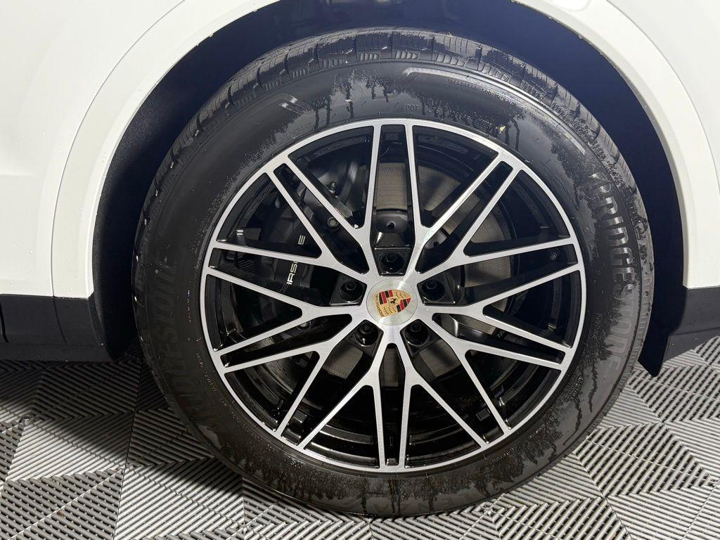 new 2026 Porsche Cayenne car, priced at $109,180