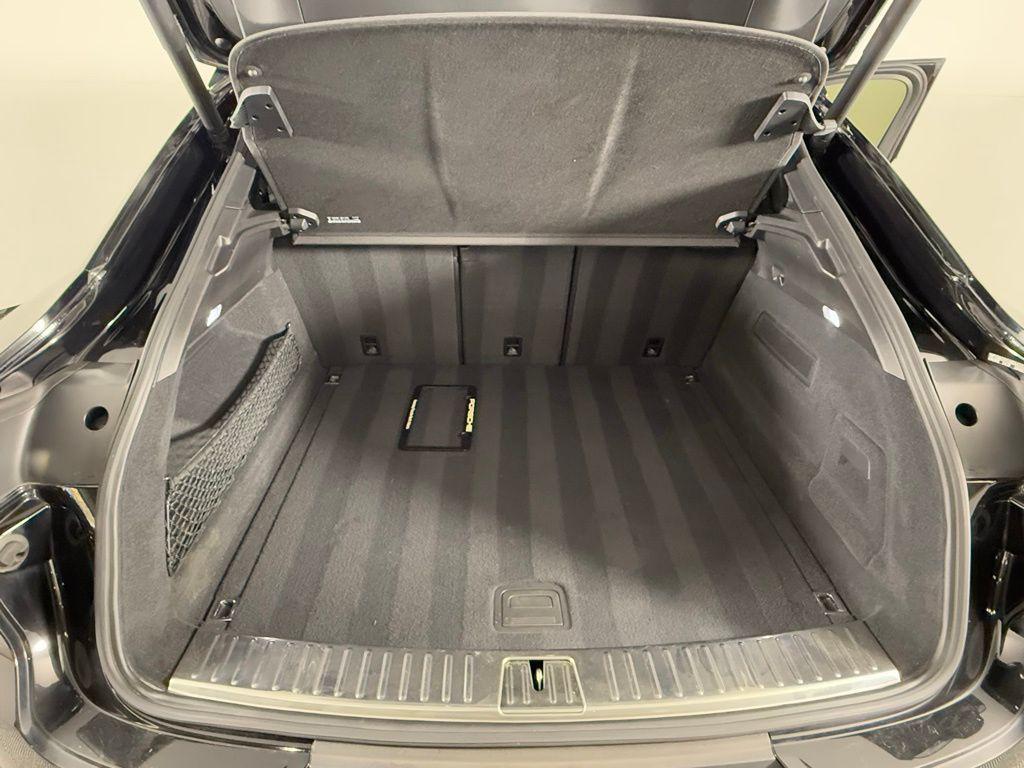 used 2021 Porsche Cayenne car, priced at $53,899