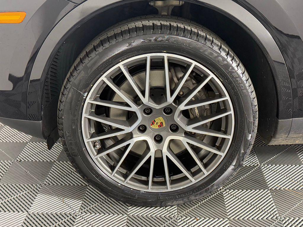 used 2021 Porsche Cayenne car, priced at $53,899
