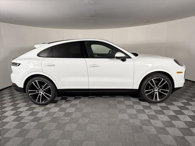 new 2025 Porsche Cayenne car, priced at $112,005