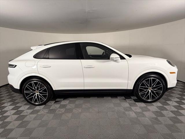 new 2025 Porsche Cayenne car