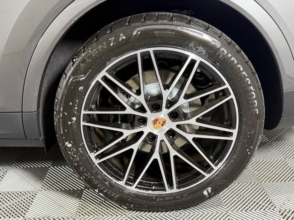 new 2026 Porsche Cayenne car, priced at $108,380