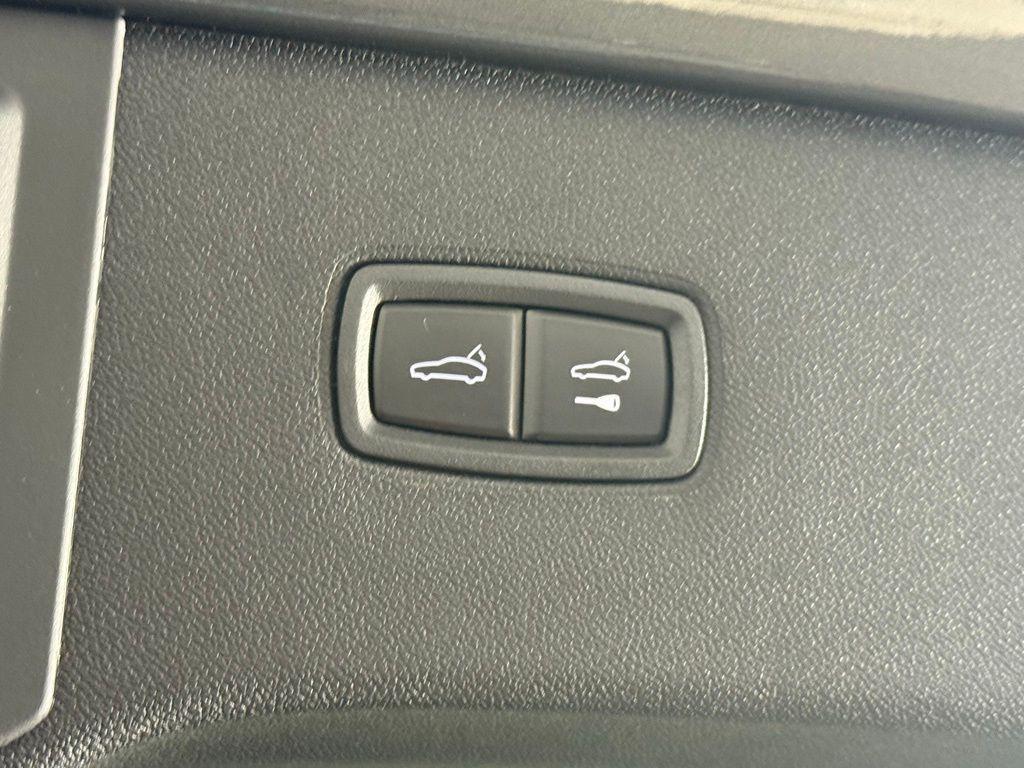 new 2026 Porsche Cayenne car, priced at $108,380