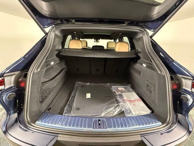 new 2025 Porsche Cayenne car, priced at $106,795